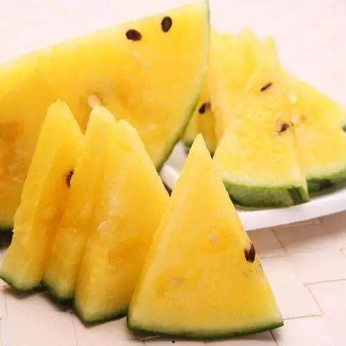 黑料吃黑瓜网多少,揭秘网络黑料的生成与传播  第3张